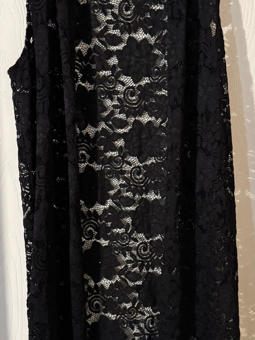 Women's Black Lace Backless Dress - Timeless Evening Style
